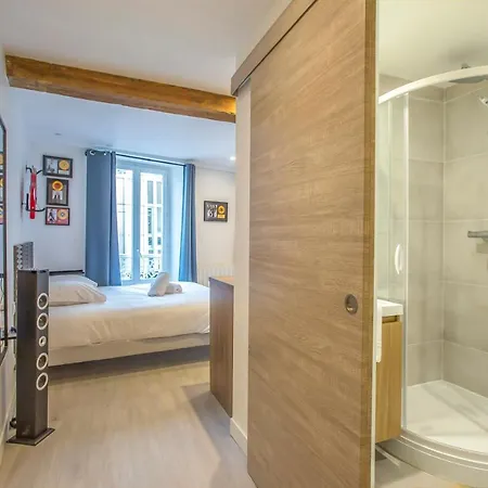 R’studio 25 Hyper Centre *