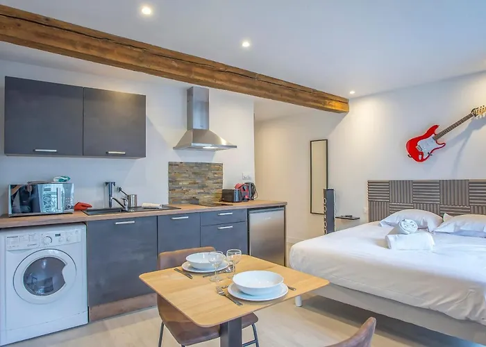 R'studio 25 Hyper Centre *